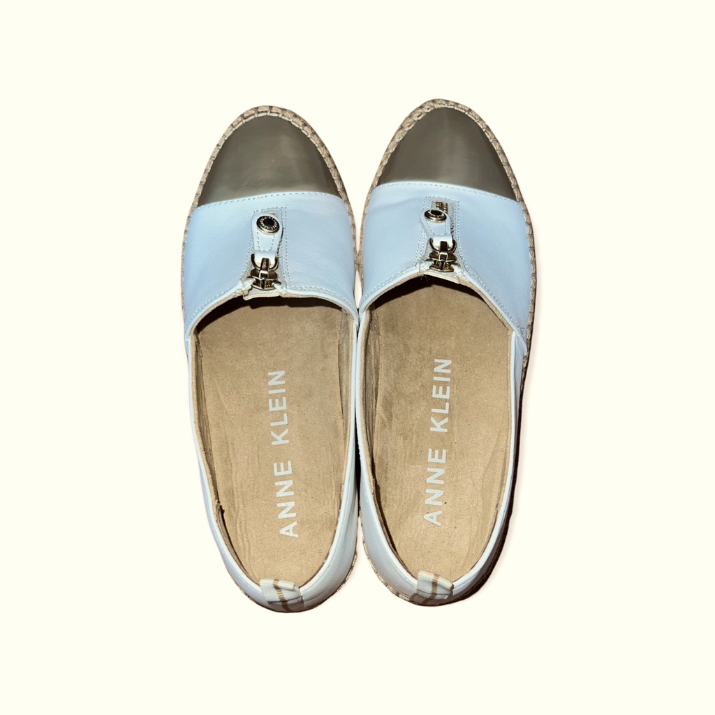 Brand New Anne Kline Iflex Zip Down Sneaker
